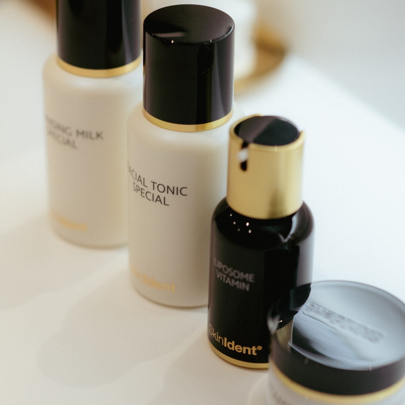 soin visage 3 soin du visage dermocosmetique skinident traitement de peau nettoyage de peau la balme de sillingy annecy